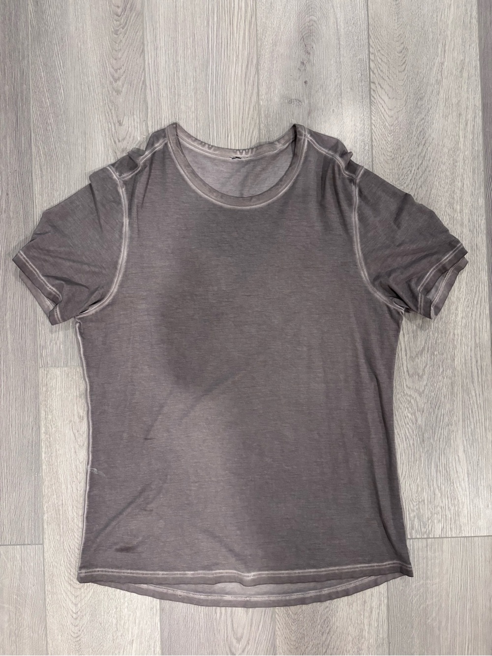 lululemon athletica Men's Short Sleeve Crew Tee in Faded Charcoal